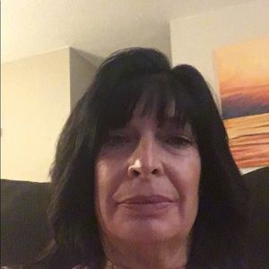 Meet your Posher, Cynthia